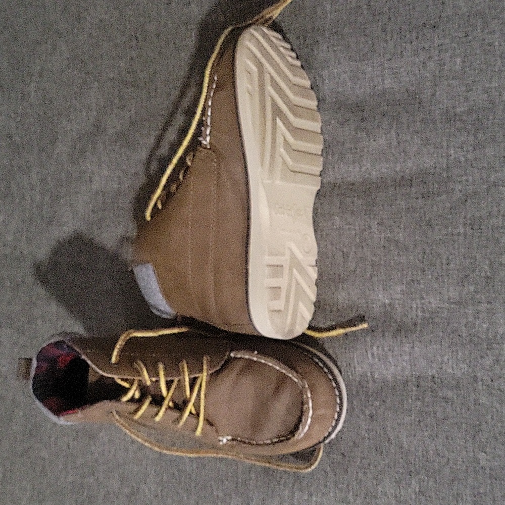 Cat & Jack Brown boots size 1